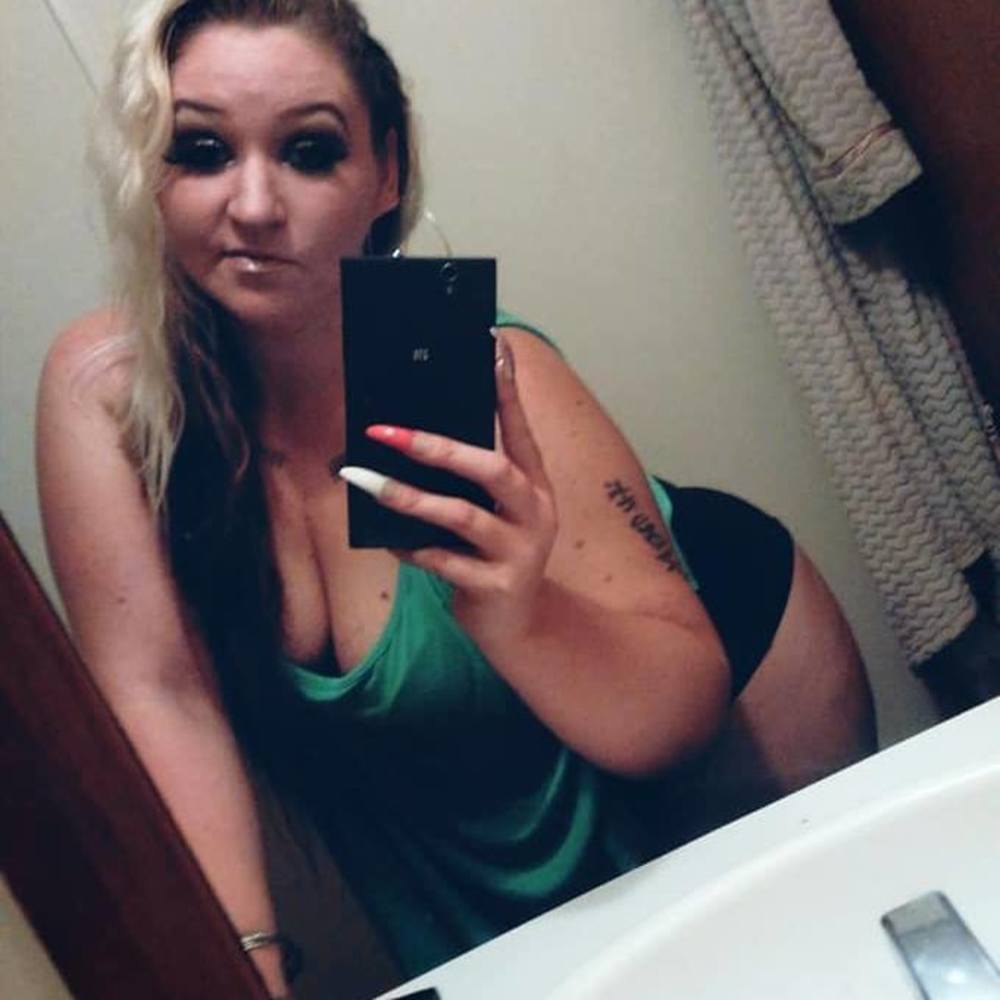 Meet your Posher, Danielle